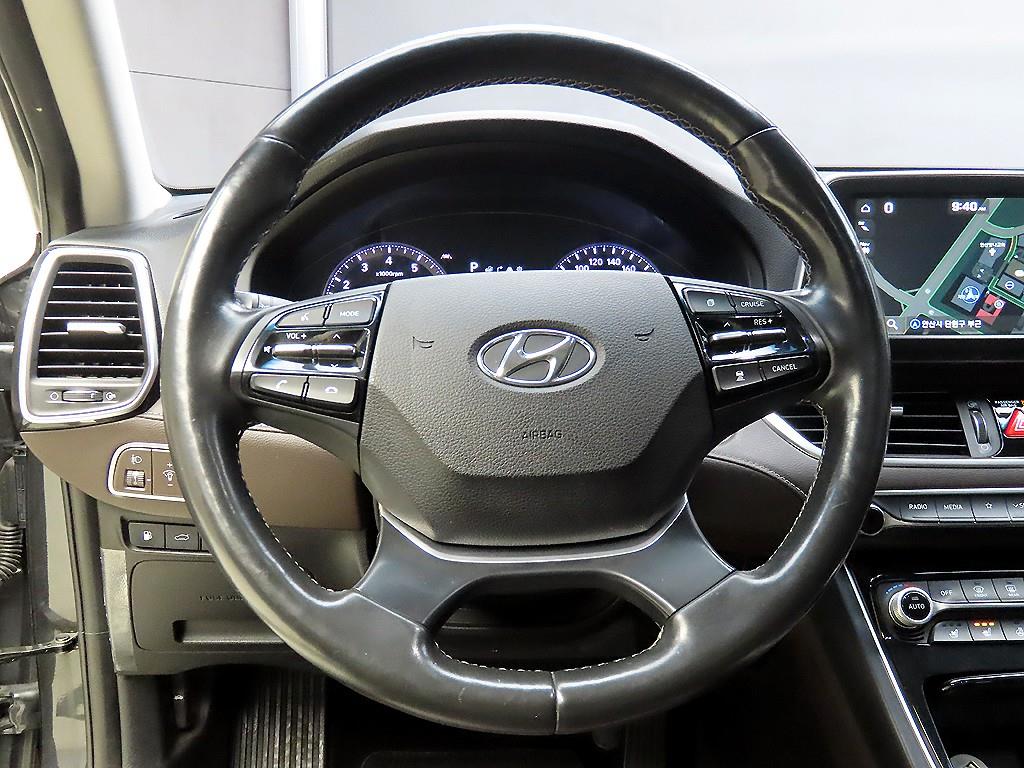 HYUNDAI Grandeur - Vista 9