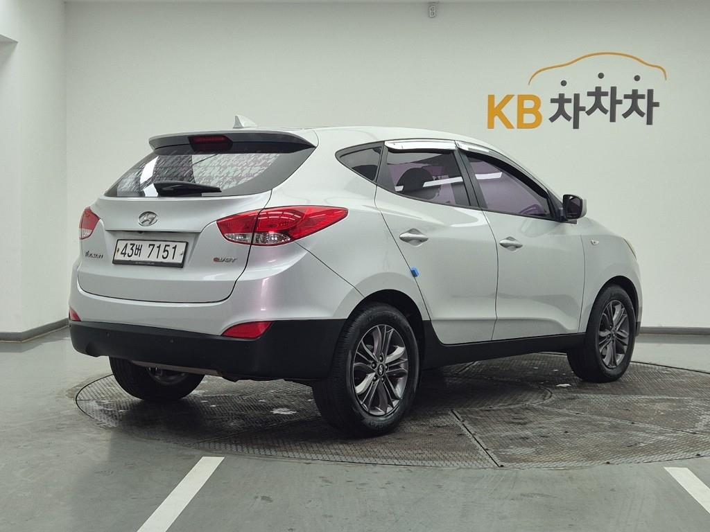HYUNDAI Tucson - Vista 4