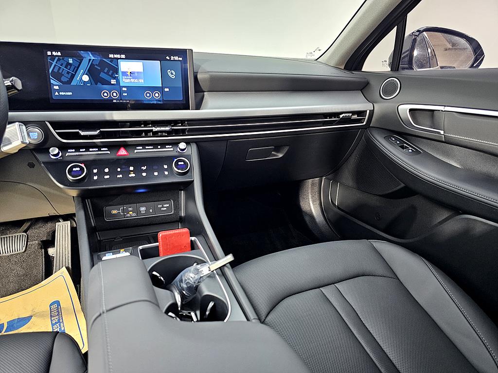 HYUNDAI Sonata - Vista 10