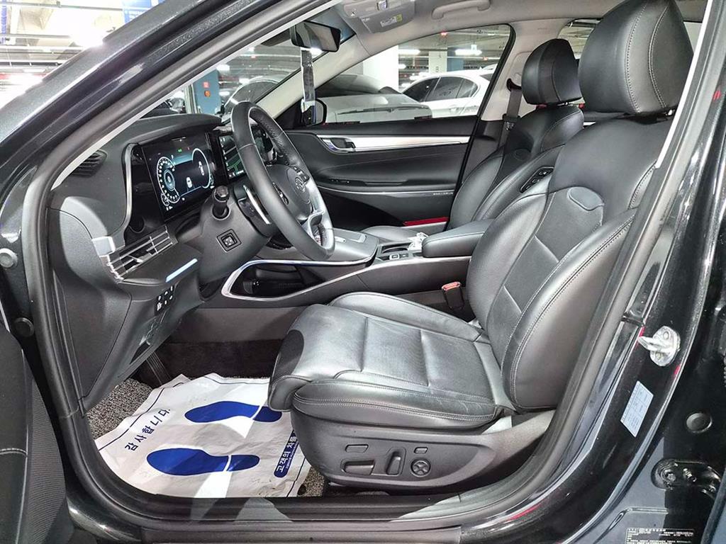 HYUNDAI Grandeur - Vista 6