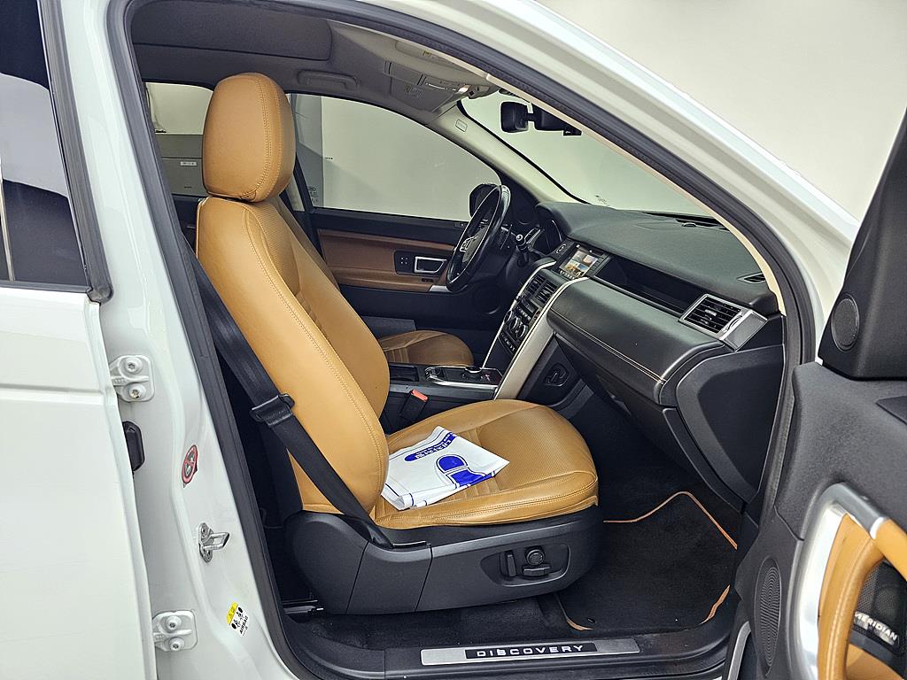 Land Rover Discovery Sports - Vista 11