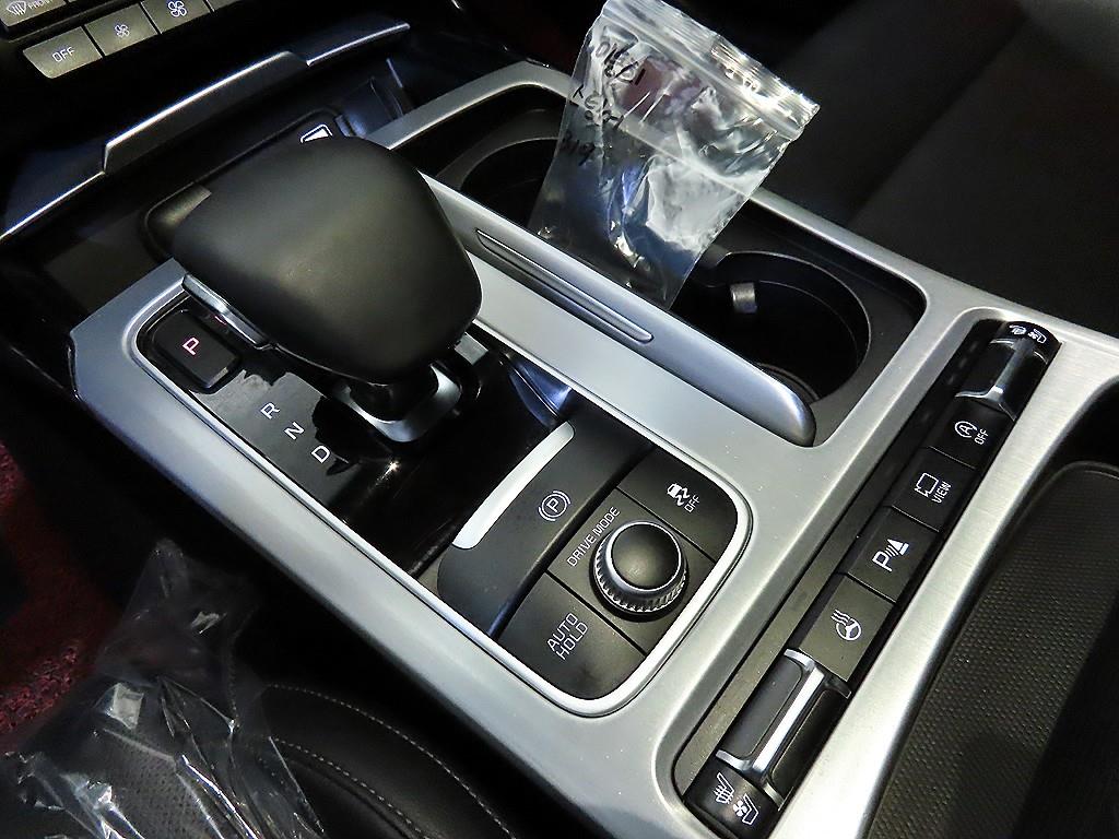 KIA Stinger - Vista 12