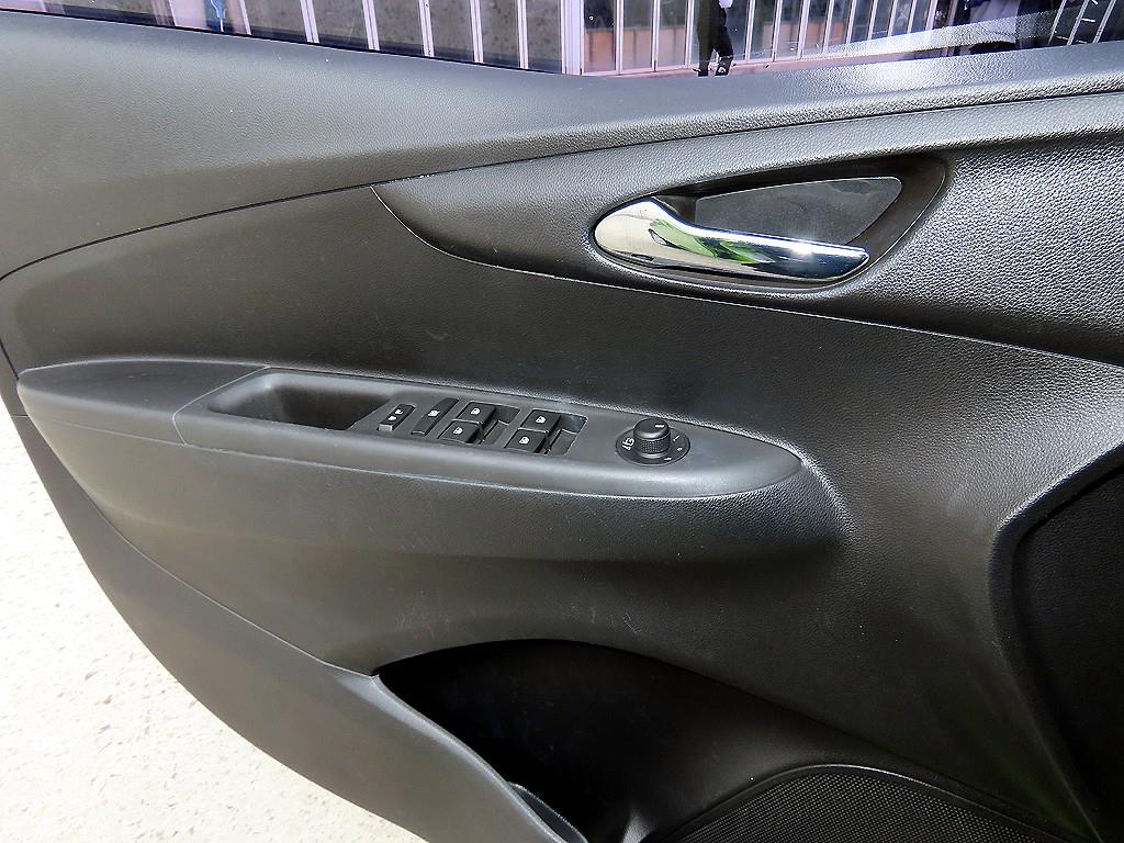 Chevrolet Spark - Vista 11