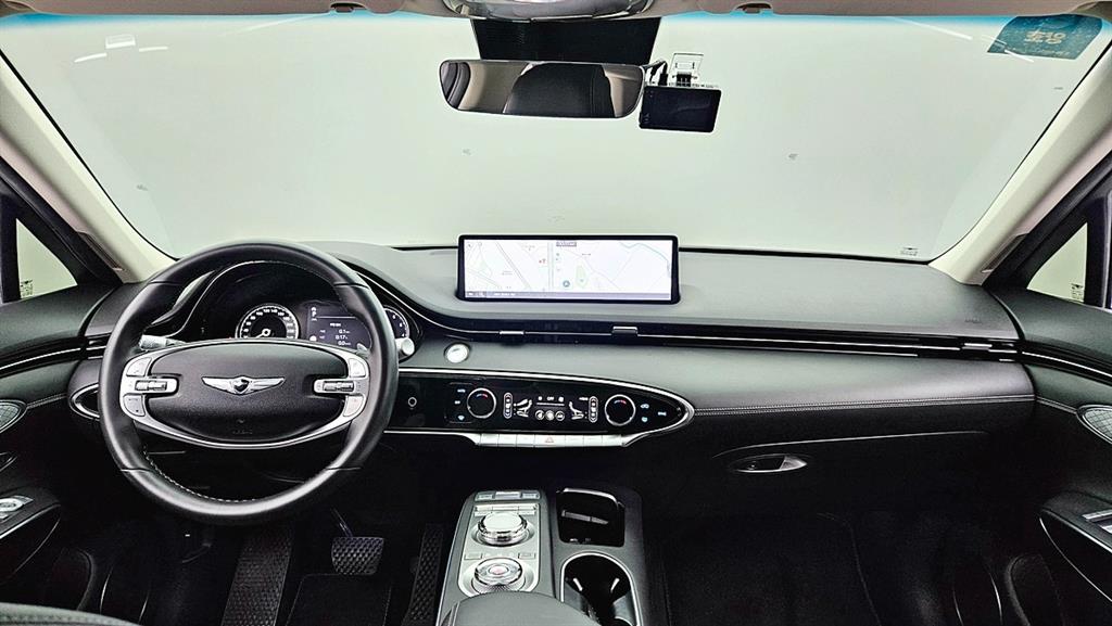 Genesis GV70 - Vista 9