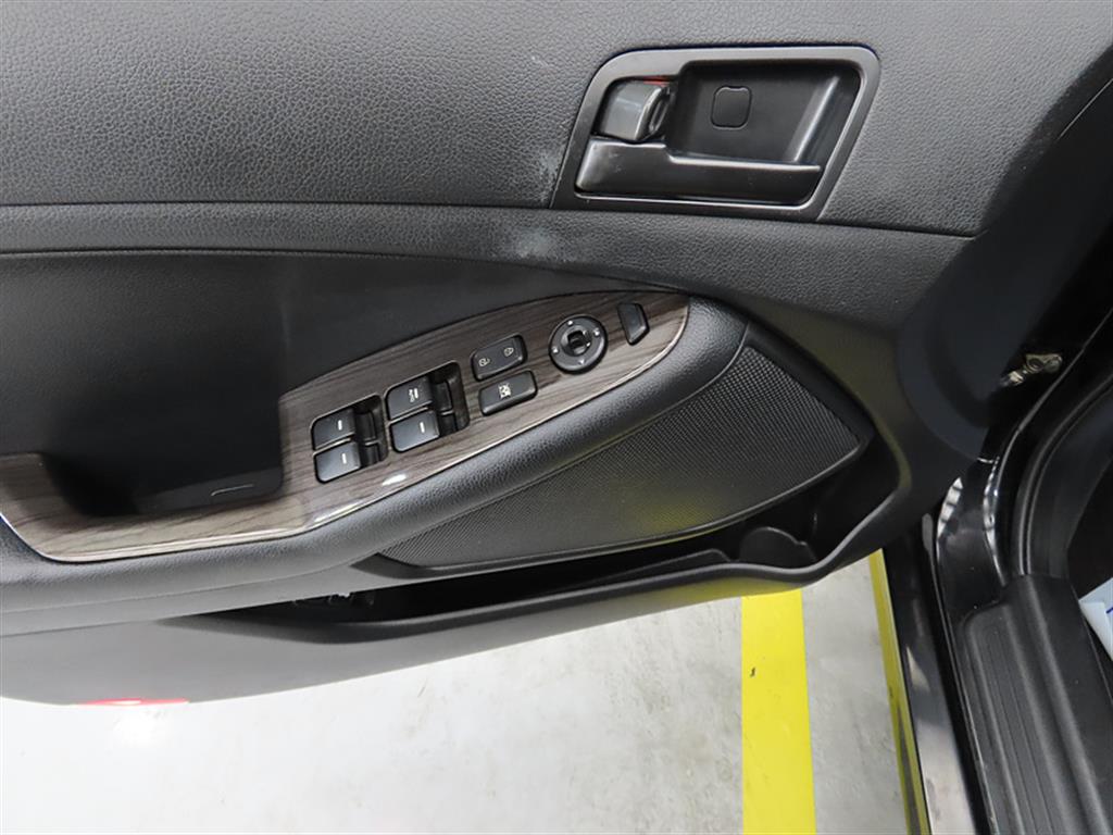 KIA K5 2011 Negro - Importación desde Corea - HF Imports Iquique - Foto 13