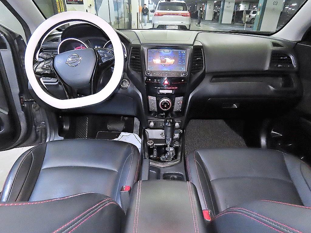 Ssangyong Tivoli - Vista 10