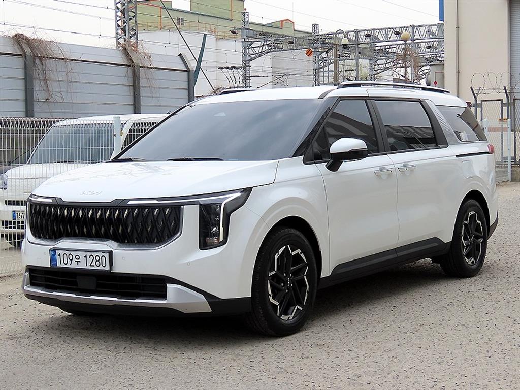 KIA Carnival - Vista 2