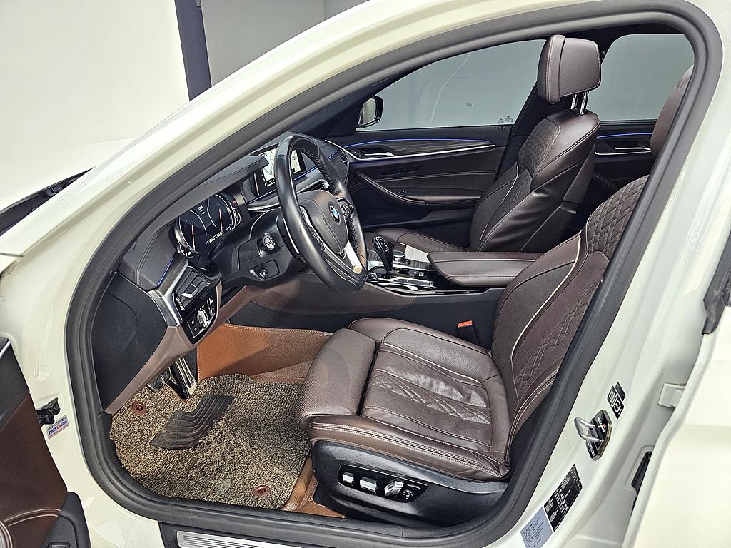 BMW 5 Series - Vista 8