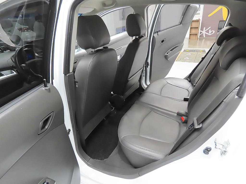 Chevrolet Spark 2015 Blanco - Importación desde Corea - HF Imports Iquique - Foto 8