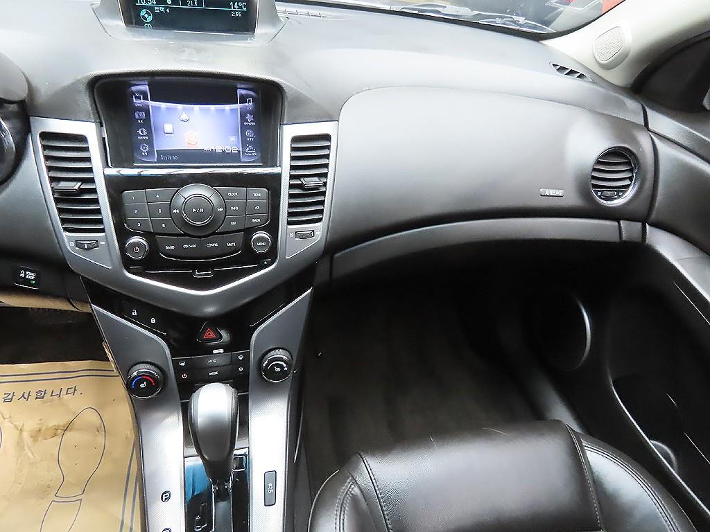 Chevrolet Cruise 2011 Blanco - Importación desde Corea - HF Imports Iquique - Foto 13