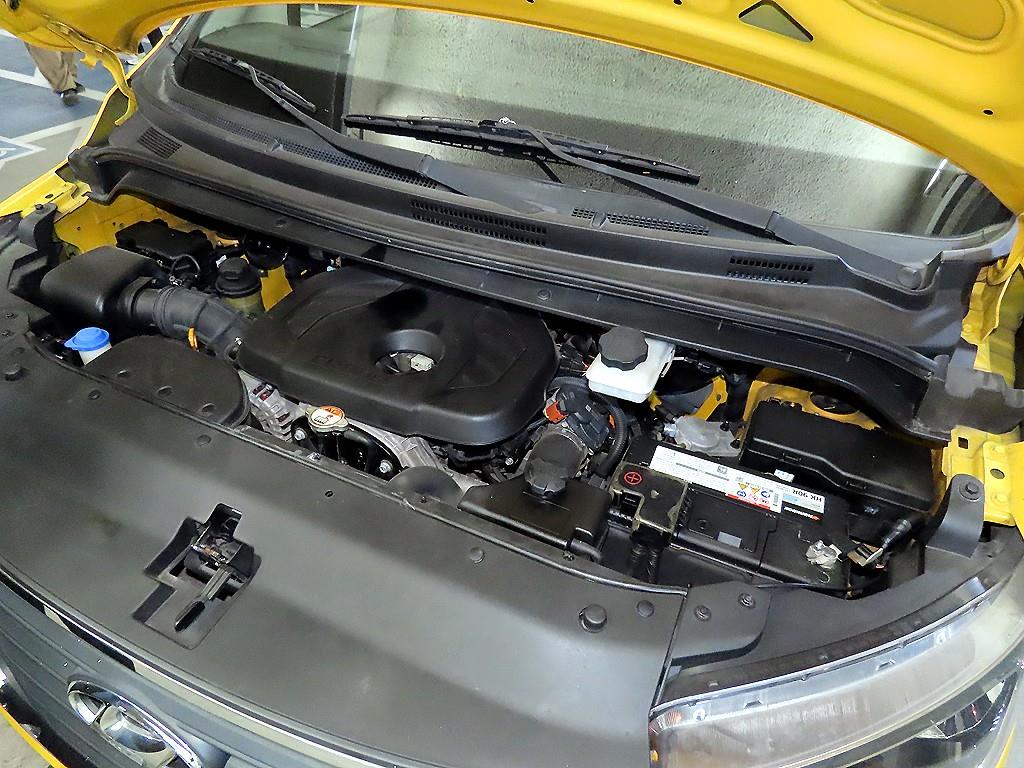 HYUNDAI Starex 2019 Amarillo - Importación desde Corea - HF Imports Iquique - Foto 19