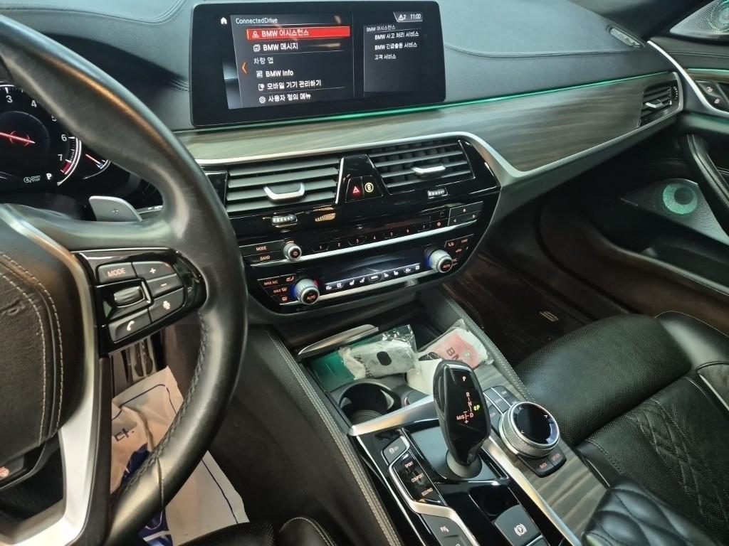 BMW 5 Series - Vista 10