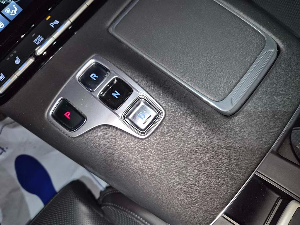 HYUNDAI Grandeur - Vista 11