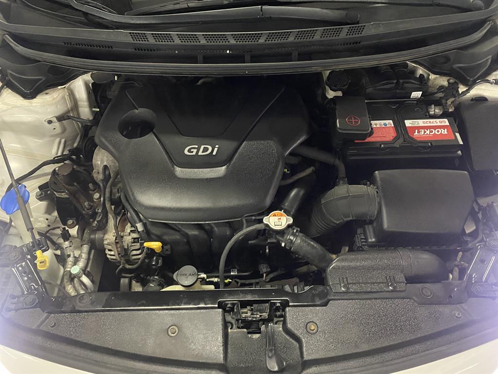 KIA K3 2014 Blanco - Importación desde Corea - HF Imports Iquique - Foto 16