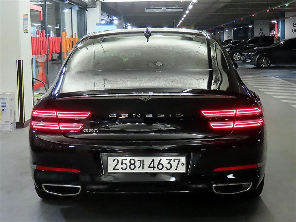 Genesis G80 - Vista 5