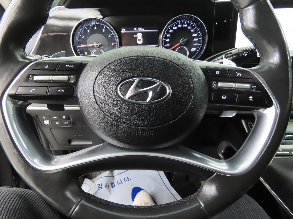 HYUNDAI Grandeur - Vista 9