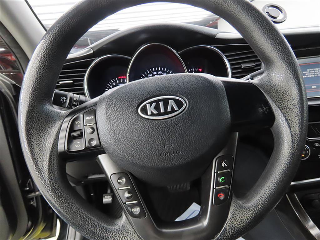 KIA K5 - Vista 8