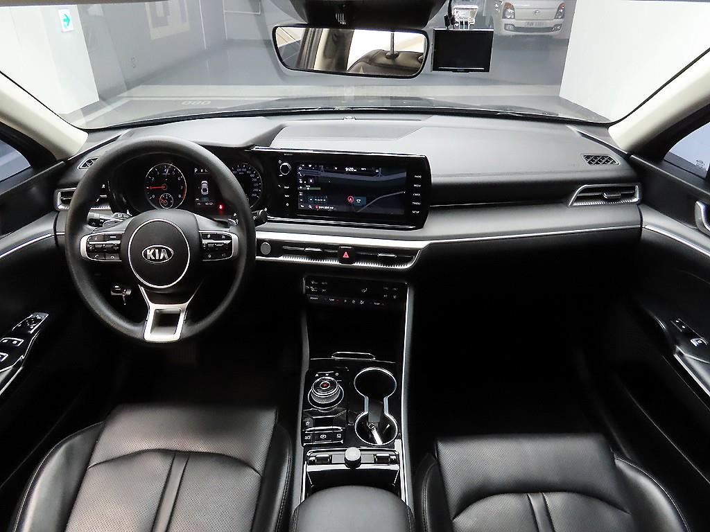 KIA K5 - Vista 8