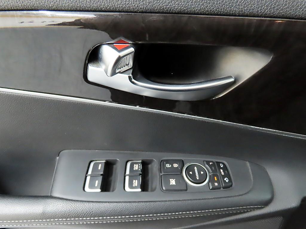 KIA Sorento - Vista 11