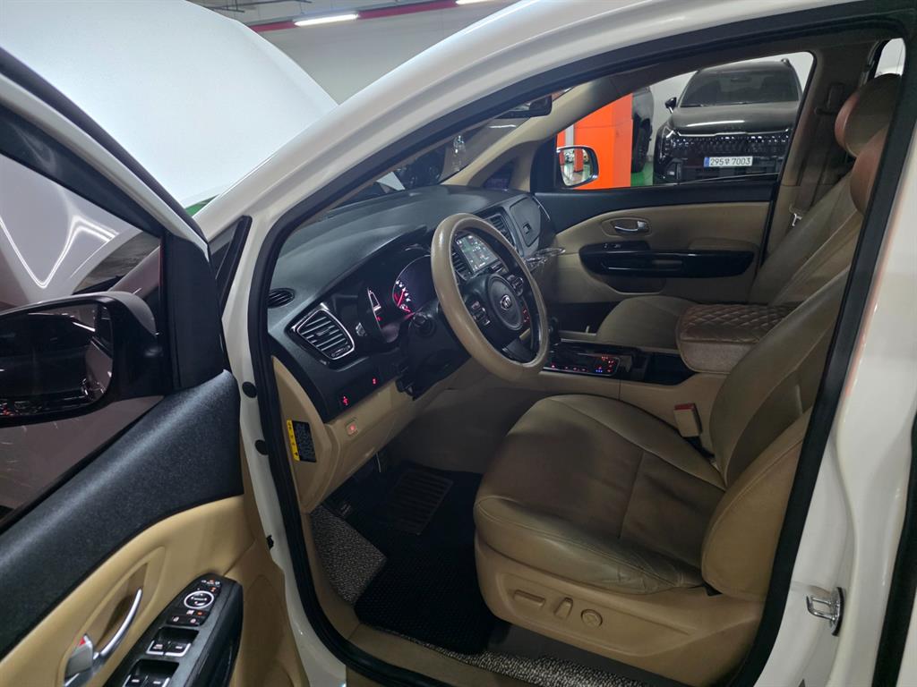 KIA Carnival 2015 Blanco - Importación desde Corea - HF Imports Iquique - Foto 17