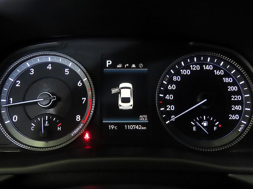 HYUNDAI Sonata - Vista 9