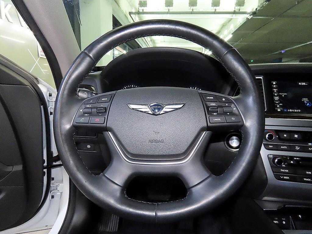 Genesis G80 - Vista 8