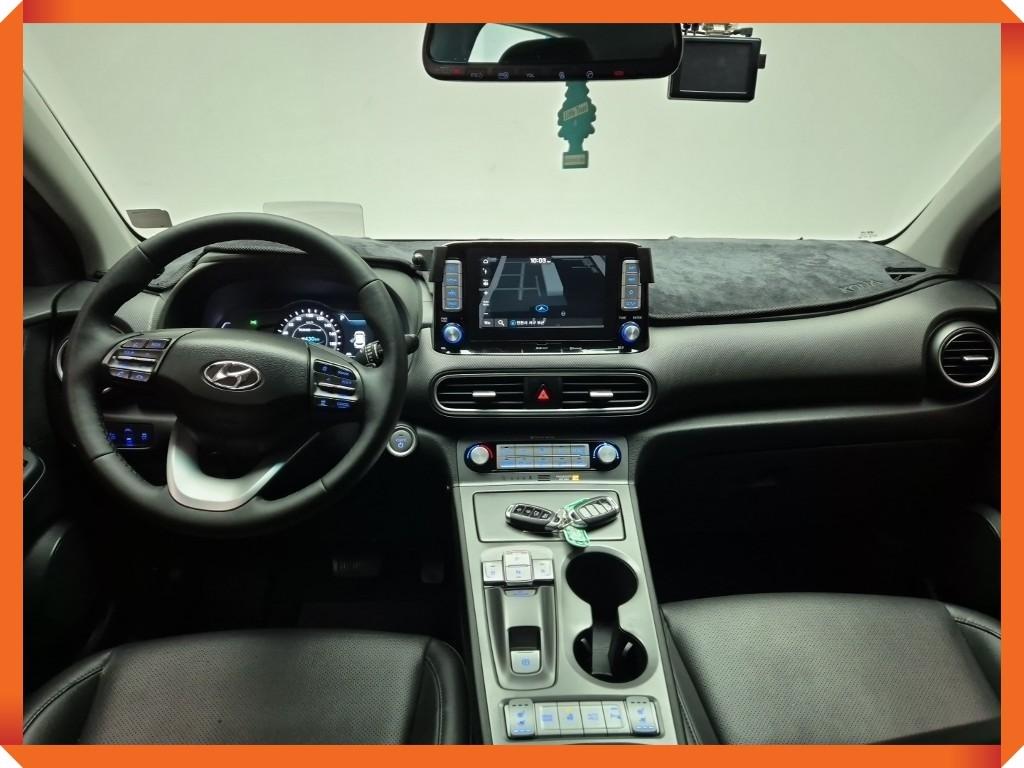 HYUNDAI Kona - Vista 7