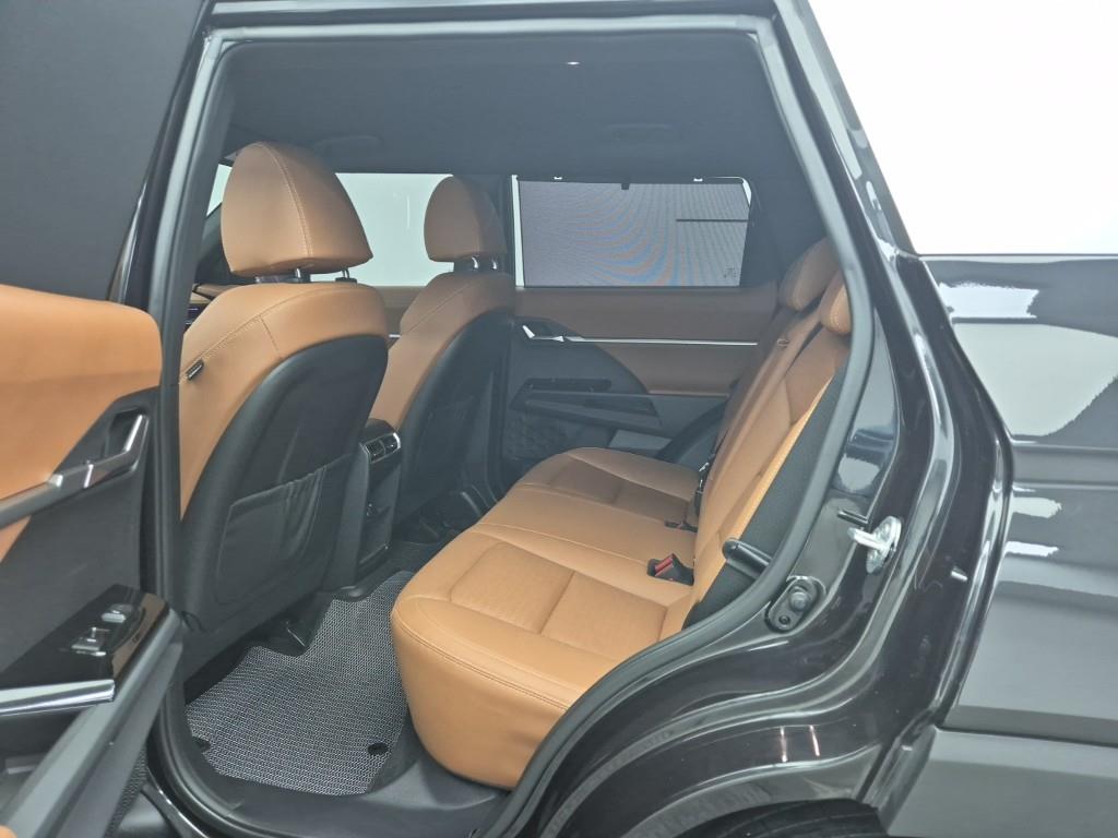 Ssangyong Torres - Vista 12