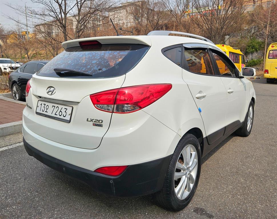 HYUNDAI Tucson - Vista 4