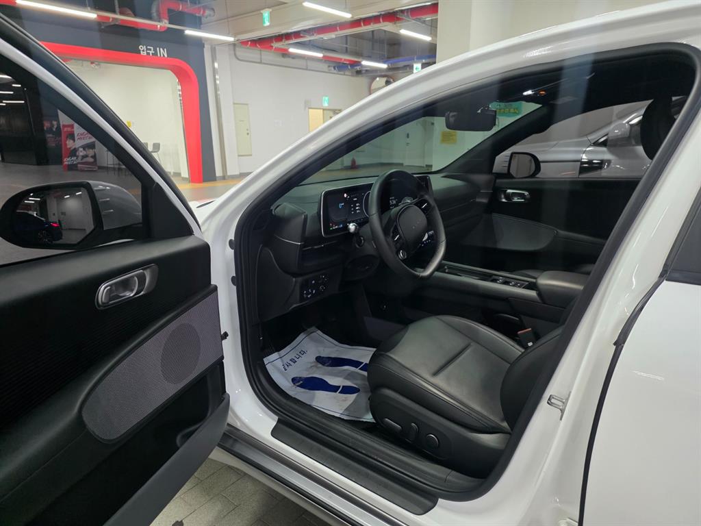 HYUNDAI Ioniq 6 - Vista 7