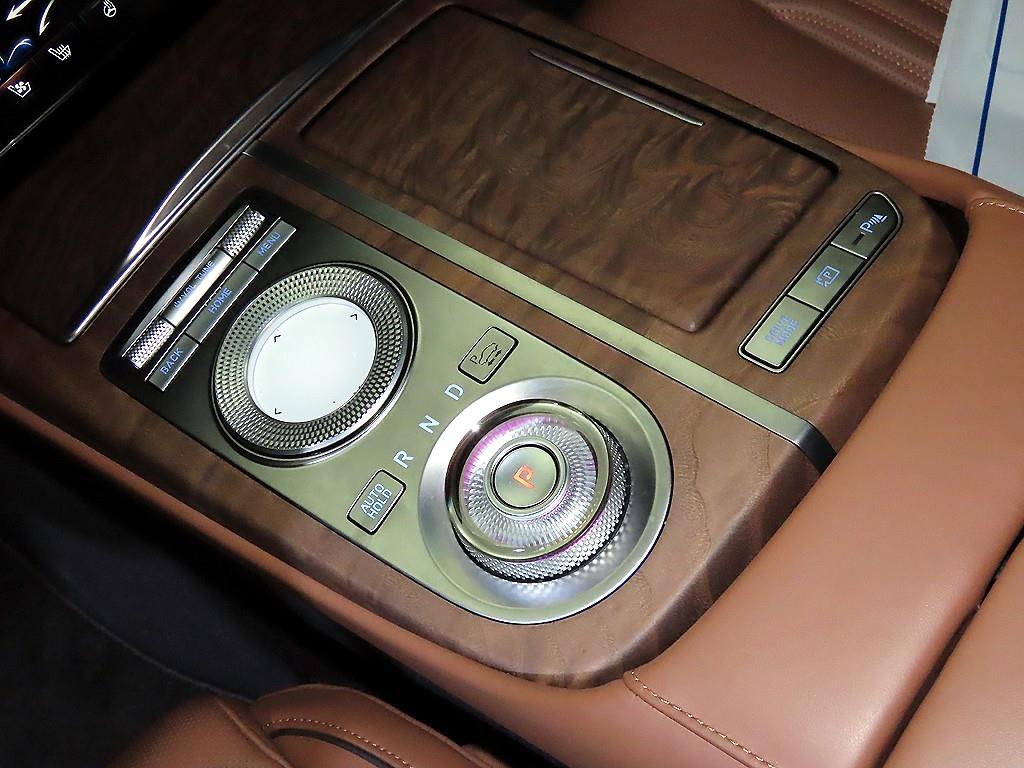 Genesis G80 - Vista 12