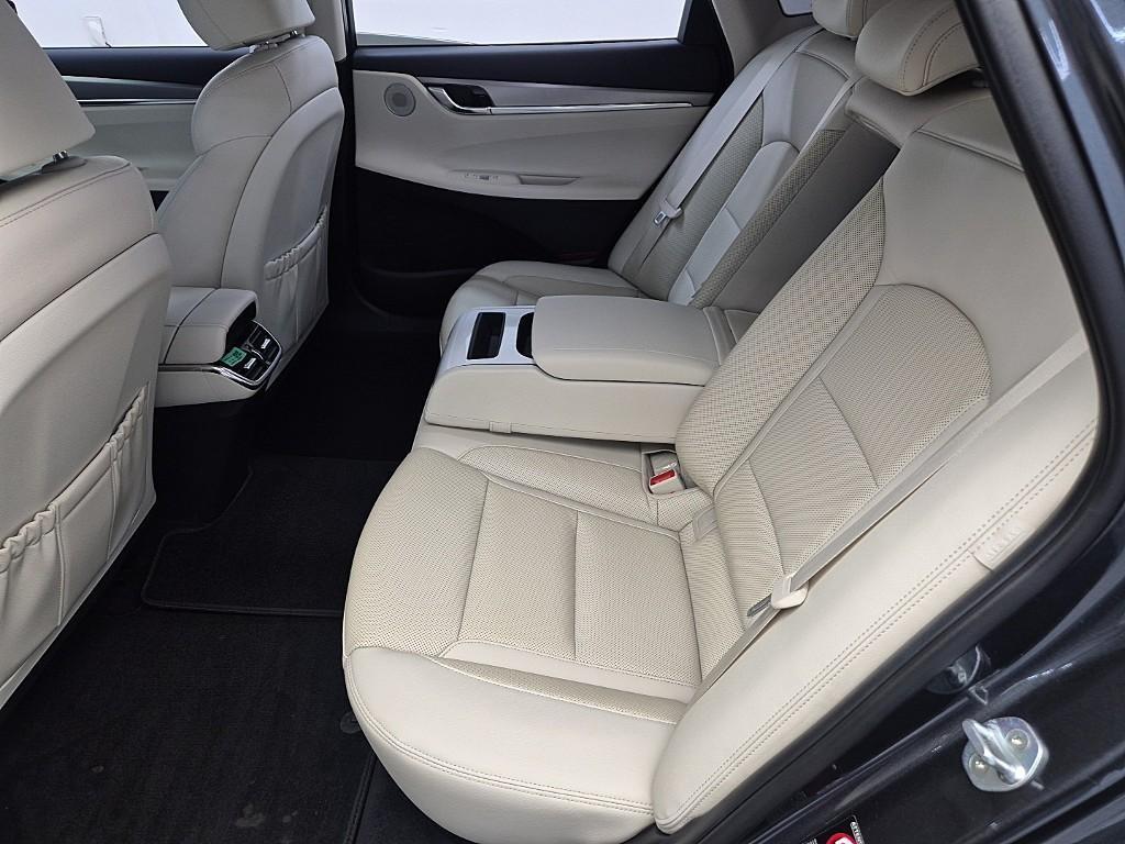 HYUNDAI Grandeur - Vista 12