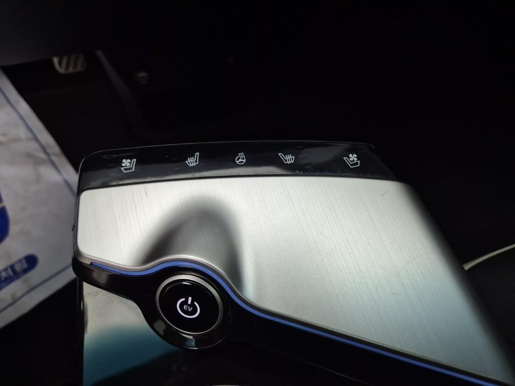 KIA EV6 2023 Blanco - Importación desde Corea - HF Imports Iquique - Foto 18