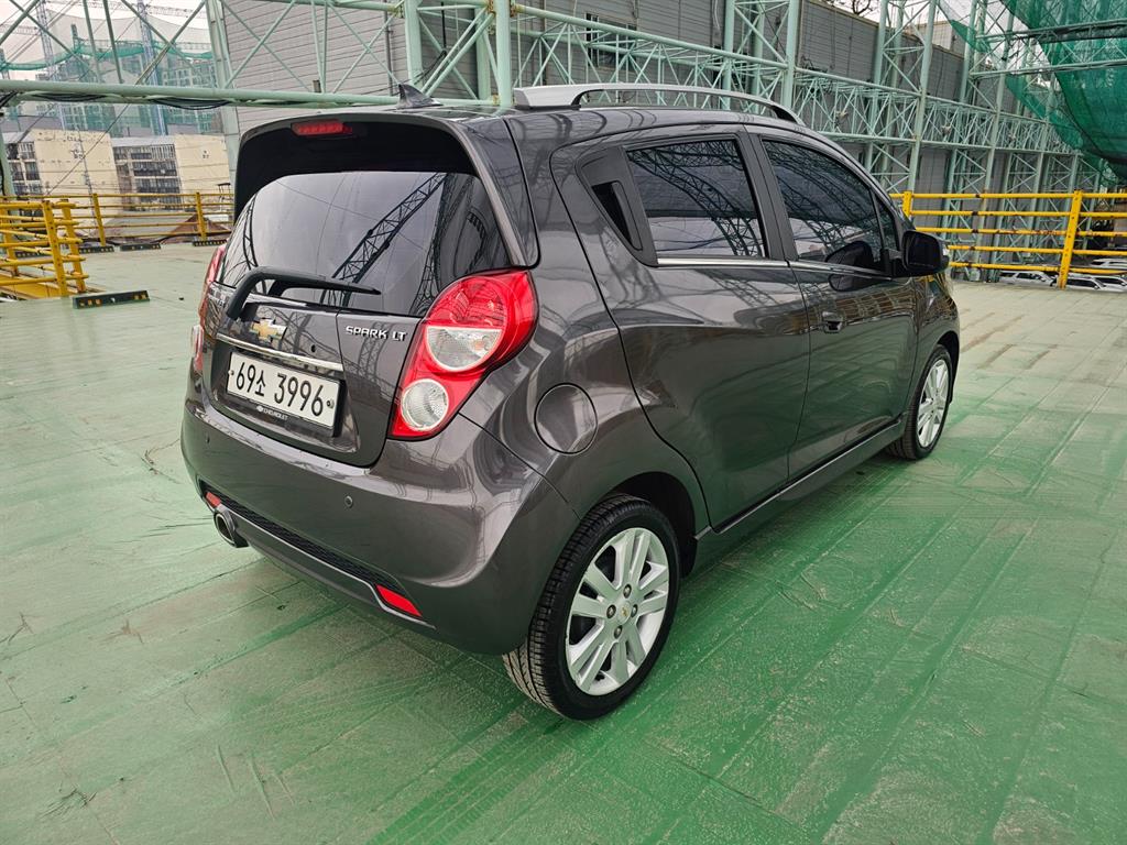 Chevrolet Spark - Vista 4