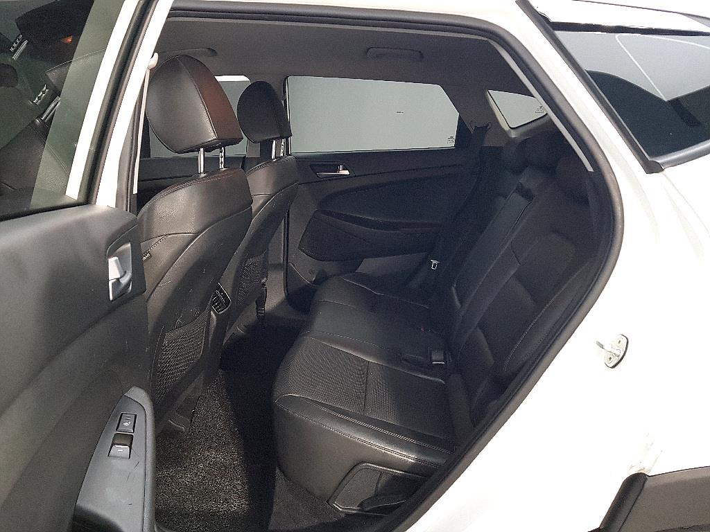 HYUNDAI Tucson - Vista 9