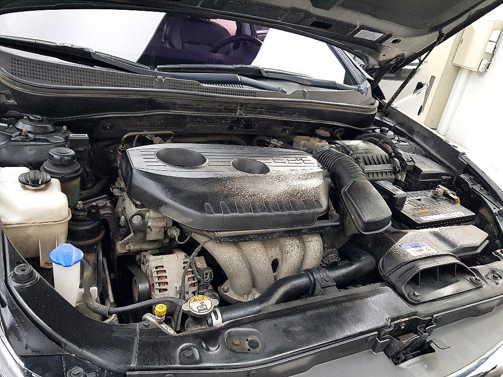 HYUNDAI Sonata - Vista 6