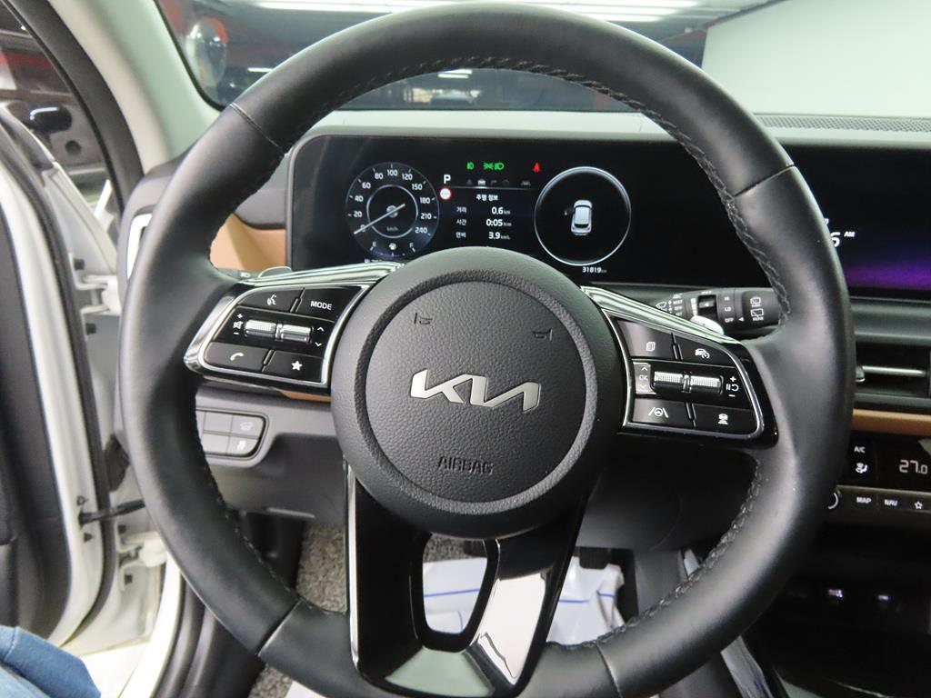 KIA Seltos - Vista 8