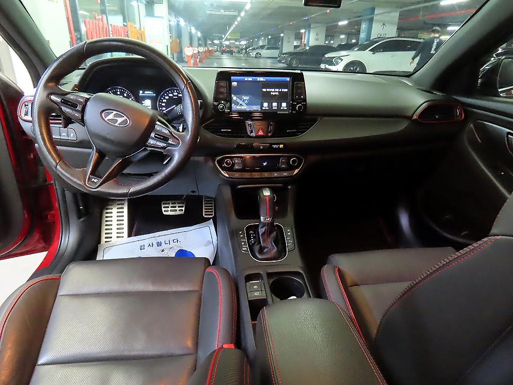 HYUNDAI i30 - Vista 10