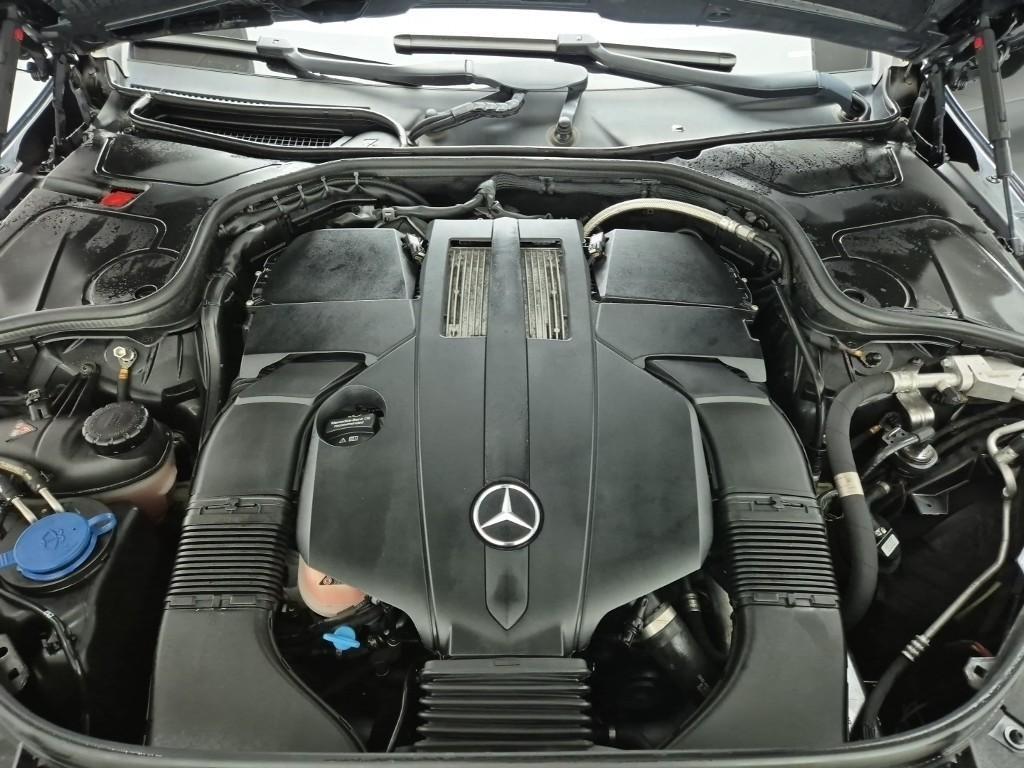 Mercedes Benz S Class - Vista 5