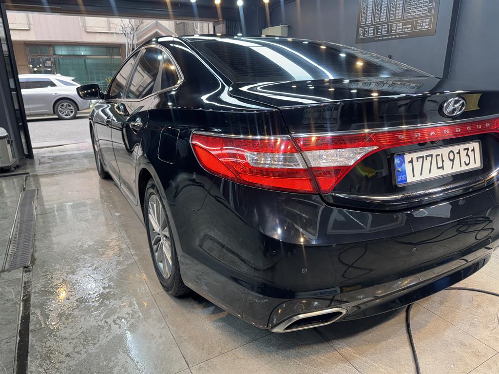 HYUNDAI Grandeur - Vista 6