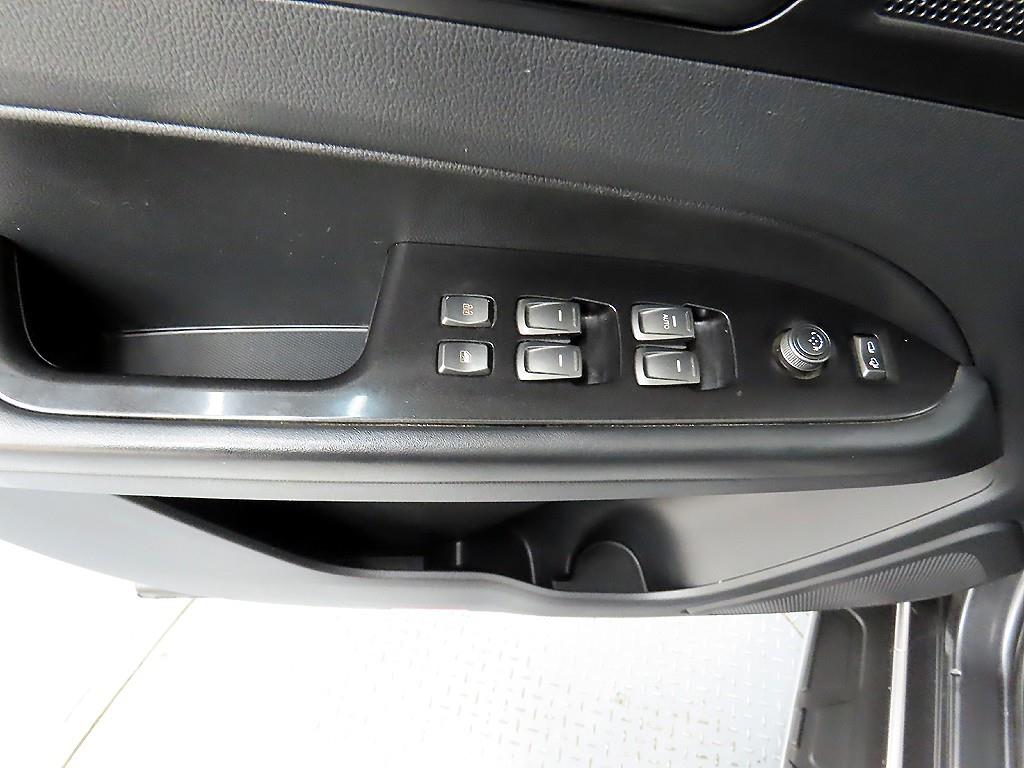 Ssangyong Rexton - Vista 11