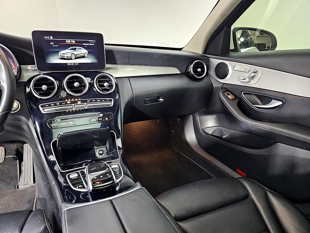 Mercedes Benz C Class - Vista 10