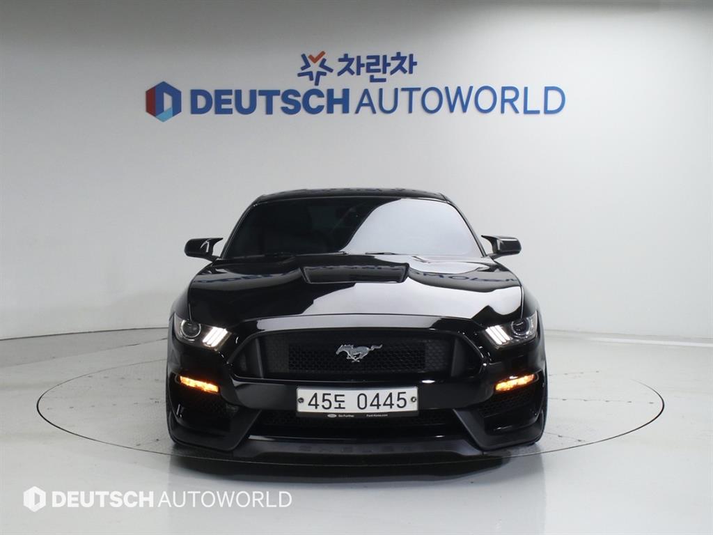 Ford Mustang - Vista 6