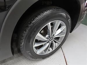 HYUNDAI Santa Fe - Vista 10