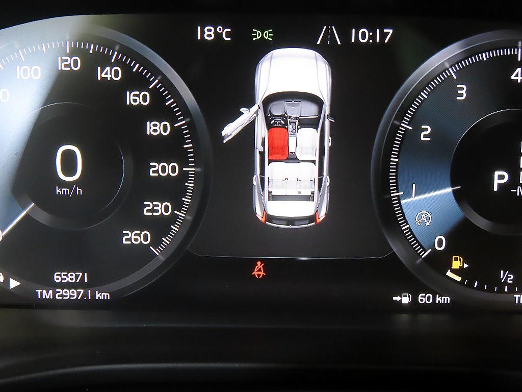 Volvo XC40 - Vista 9