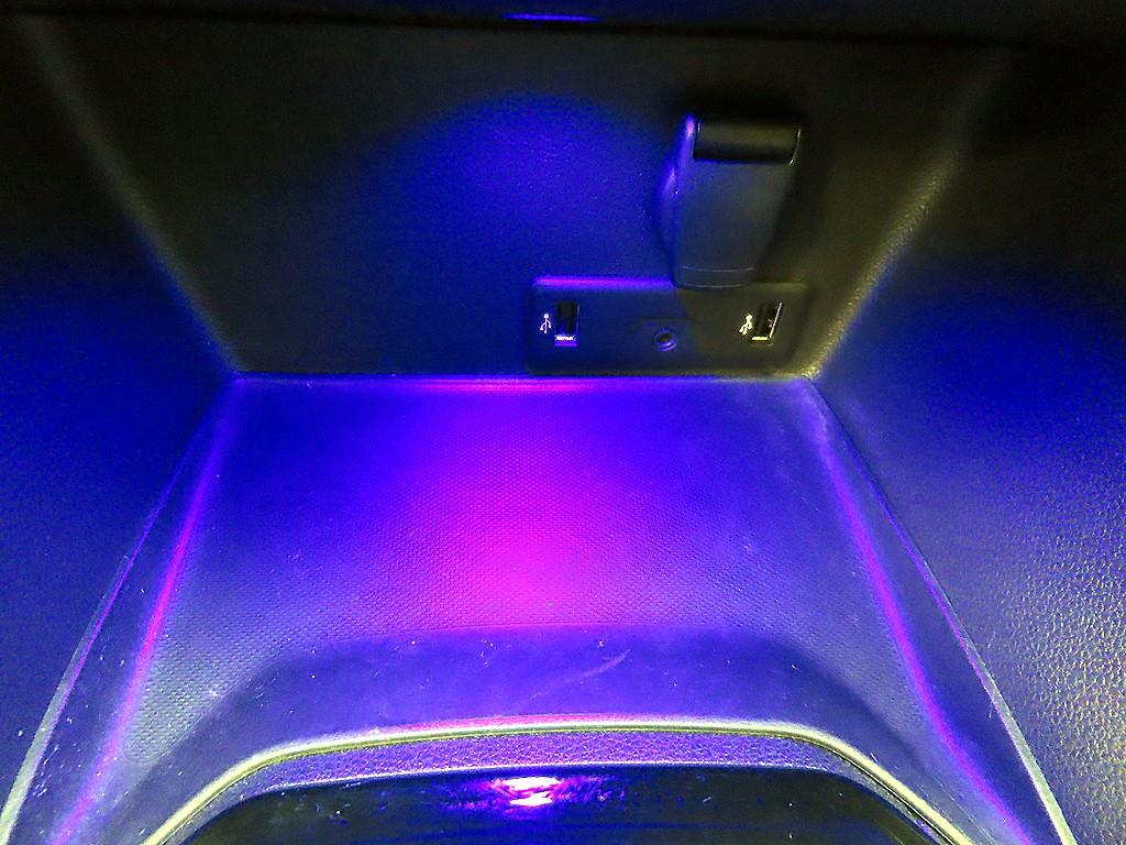 SAMSUNG QM6 - Vista 12