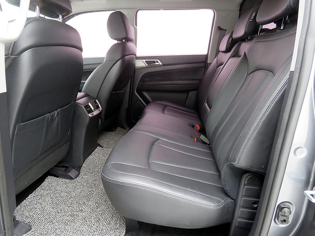 Ssangyong Rexton - Vista 7