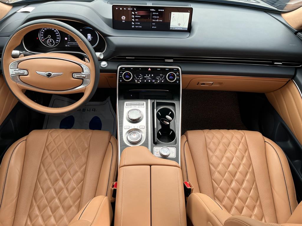 Genesis GV80 - Vista 6