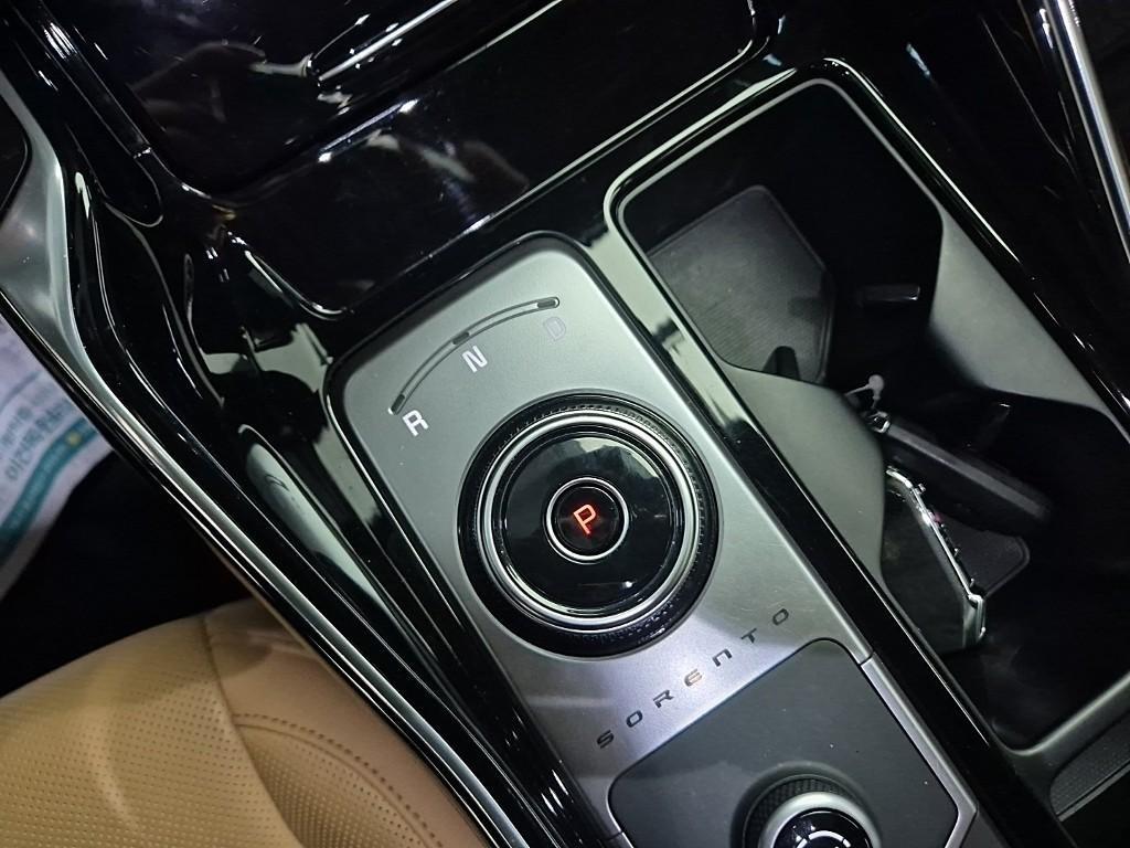 KIA Sorento - Vista 8