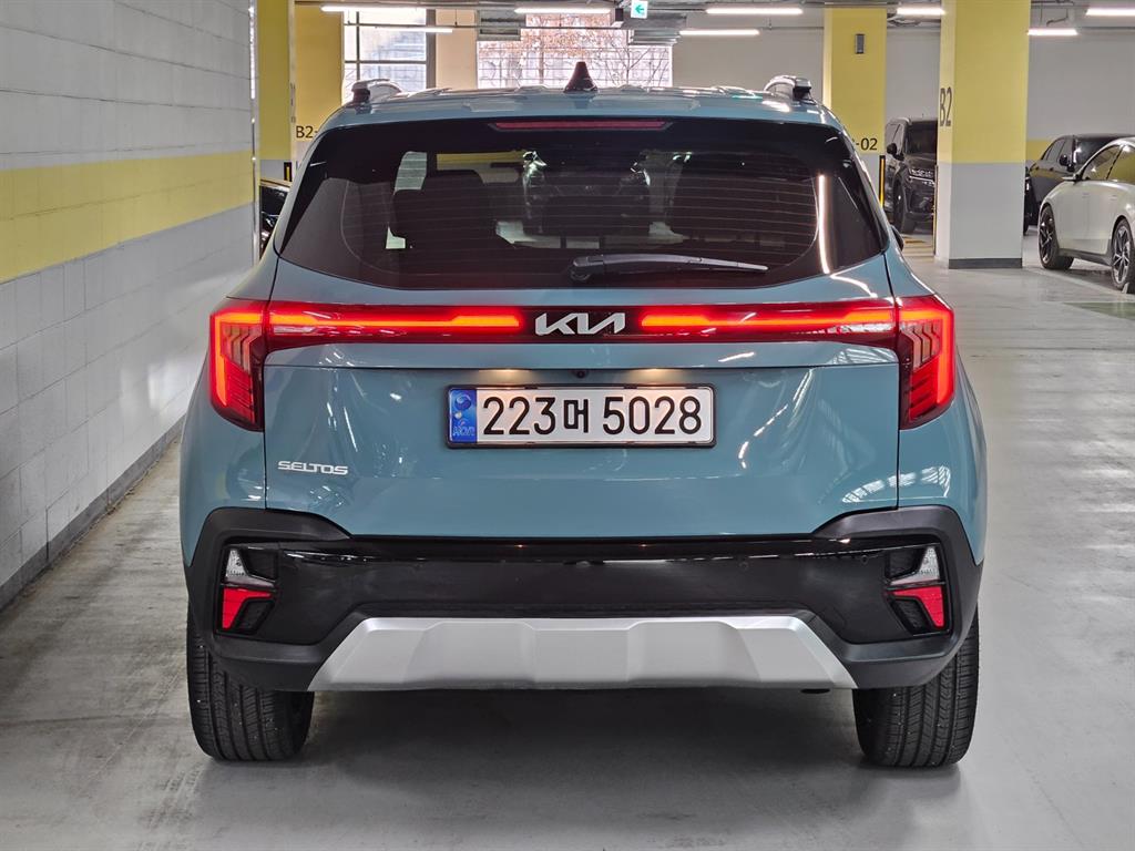 KIA Seltos - Vista 4